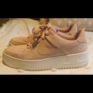 Nike Air Force 1 Sage Low Women’s Shoe
